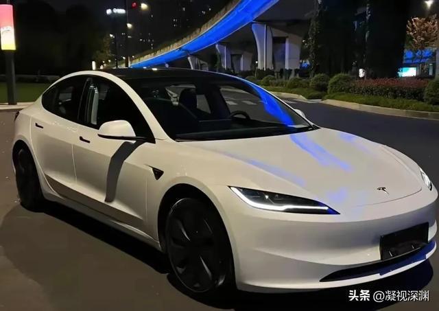 Deepseek预测两年内新能源车上牌占70%燃油车价格腰斩(图1)