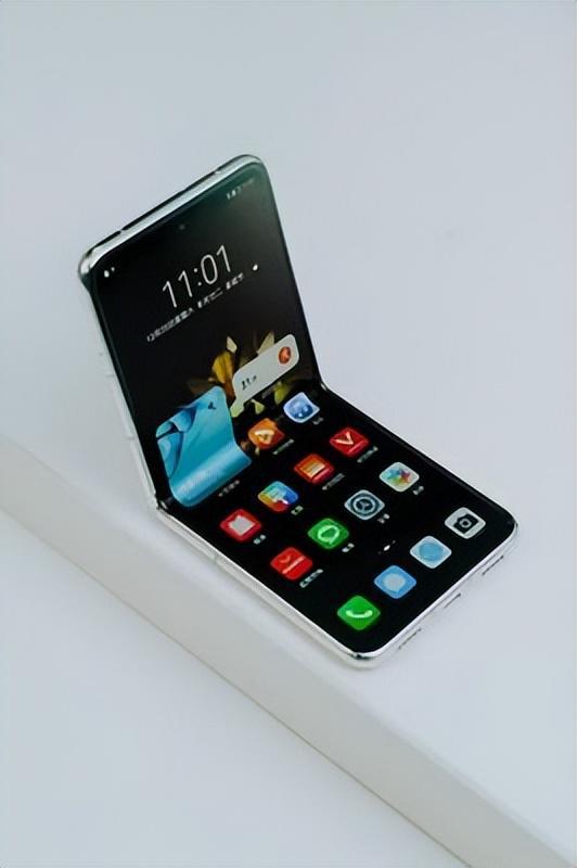 “要供起来？”1万元买的手机3天就坏了！工作人员：使用要小心(图10)