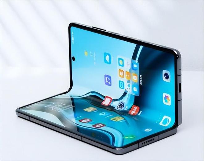 “要供起来？”1万元买的手机3天就坏了！工作人员：使用要小心(图9)