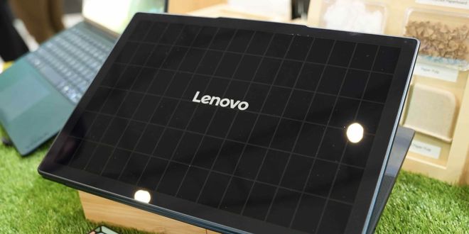 MWC 2025：8个超酷的科技产品！太阳能充电LiFi宠物智能手机(图1)