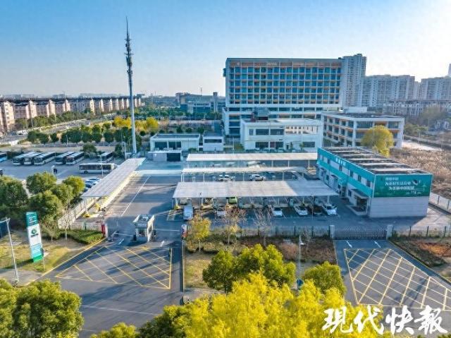江苏首座AI智慧调控光储充换一体化站在苏州建成投运(图1)
