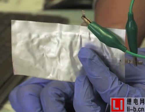 技术前沿 任性的柔性电池 1秒就完成充电?(图1)